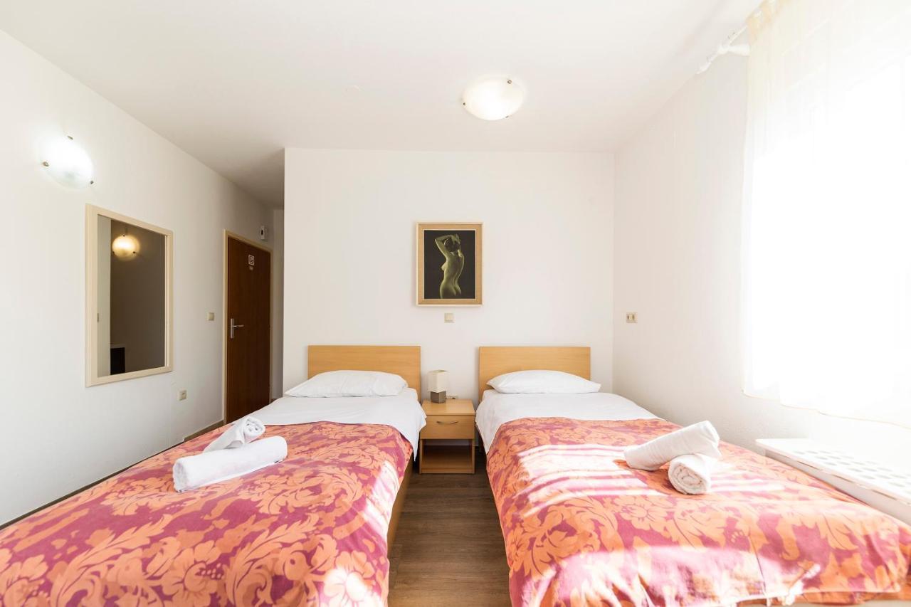 Guesthouse Villa Irena 자다르 외부 사진