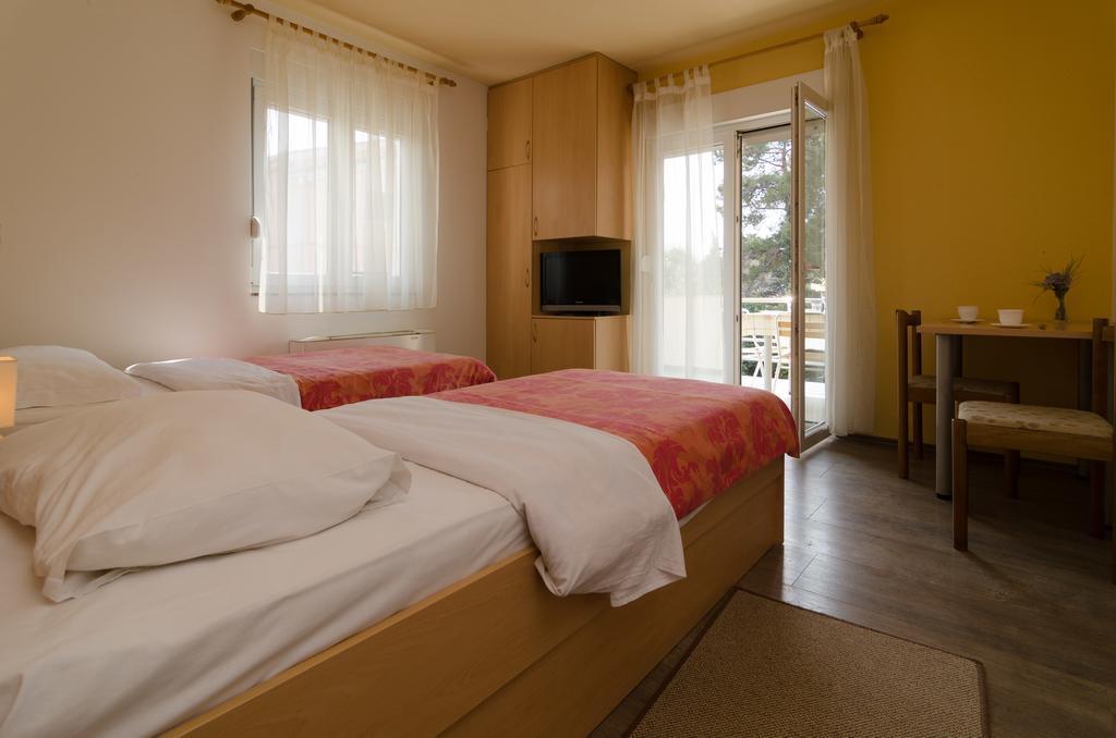 Guesthouse Villa Irena 자다르 외부 사진